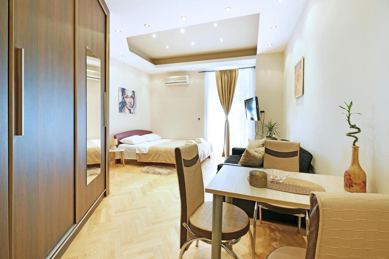 Studio Paradise Forest Belgrado Esterno foto